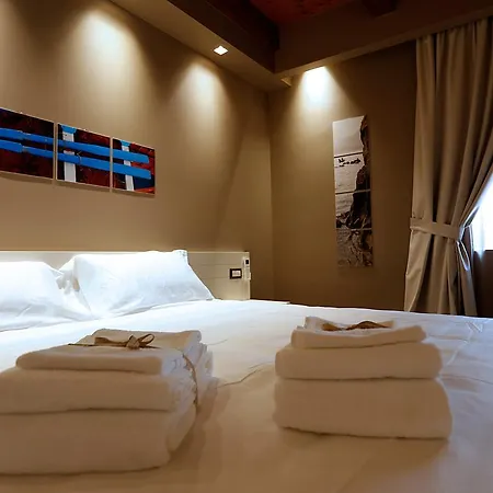 فندق Il Casato Deluxe 3*