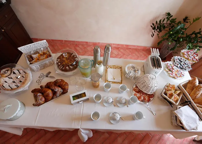 Il Casato Deluxe 3* シッラ