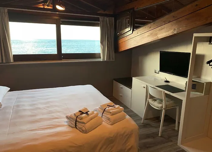 Il Casato Deluxe 3* シッラ